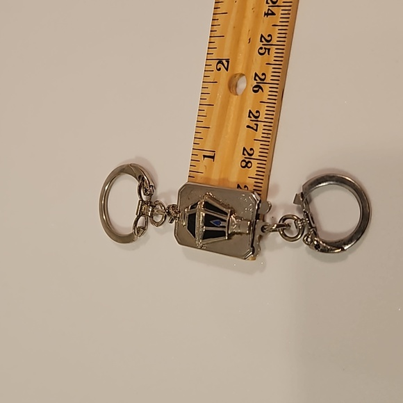 Vintage Silver Tone Gas Lamp Light Key Chain - Picture 7 of 7
